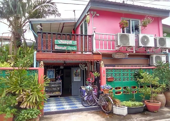 Ban Kru Ae Mixed Dorm 民宿 *